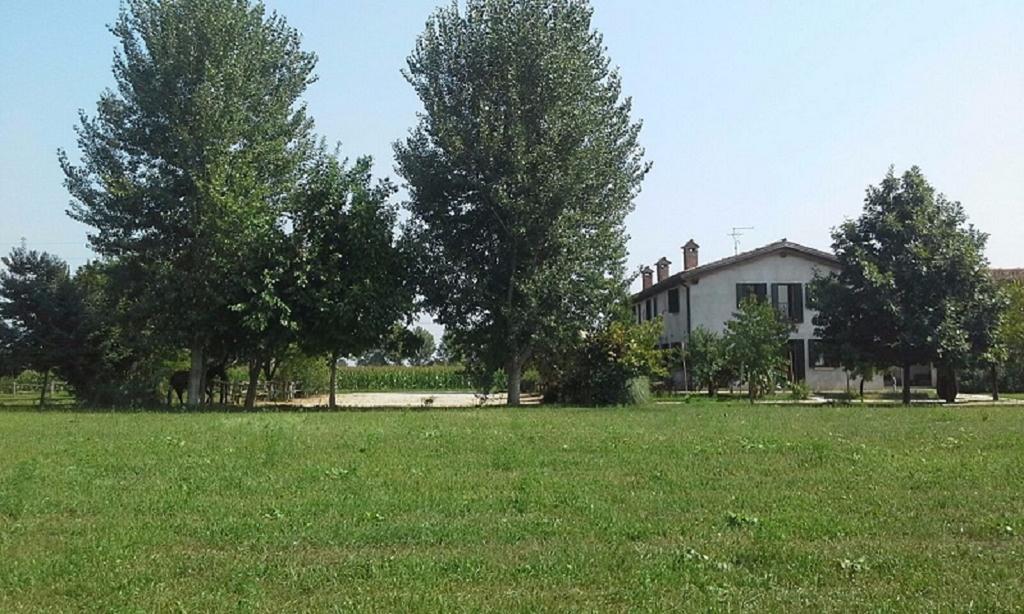 Agriturismo La Prateria Gazzo  Exteriör bild